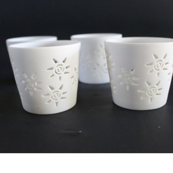 Set of 4 White Ceramic Tealight Holders with Sunflower Cutout Design - Picture 3 of 10